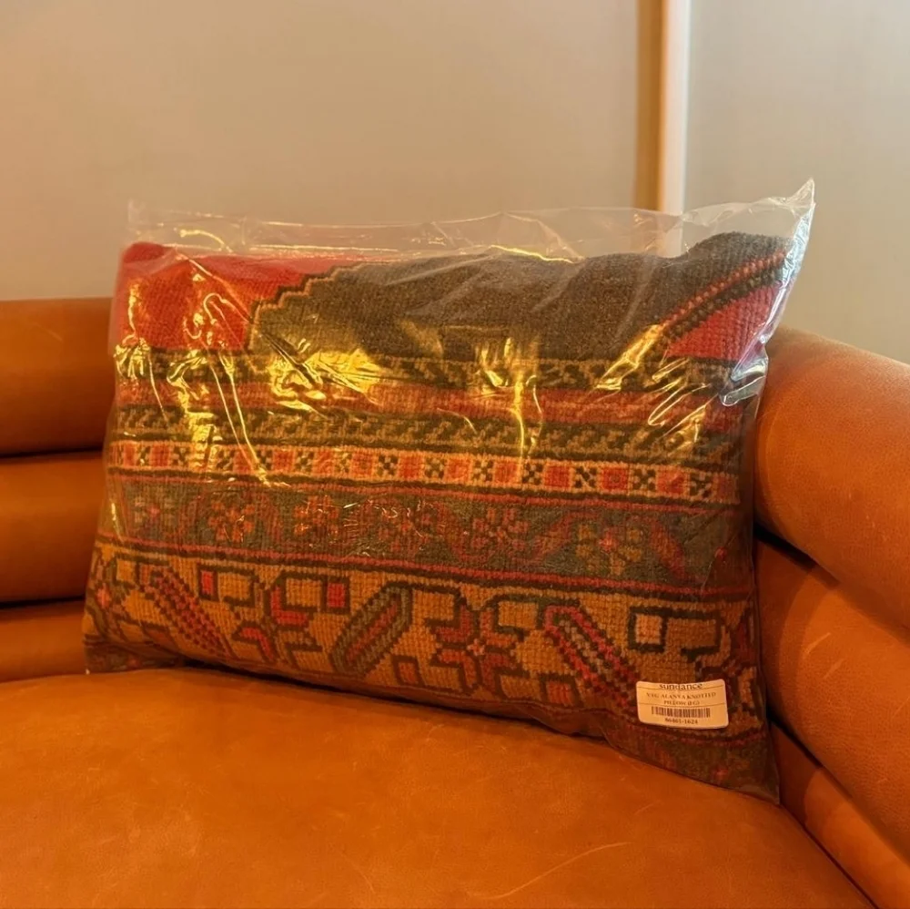 NWT Vintage Alanya Knotted Pillow-16x24